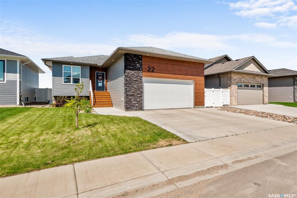 22 Clunie Ct, West Park
